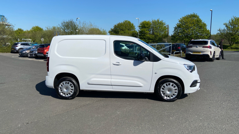 Vauxhall Combo Cargo Combo L1 Diesel 2300 1.5 Turbo D 100ps H1 Pro Van